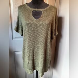 Torrid size 1 army green collar with keyhole and cold shoulder
